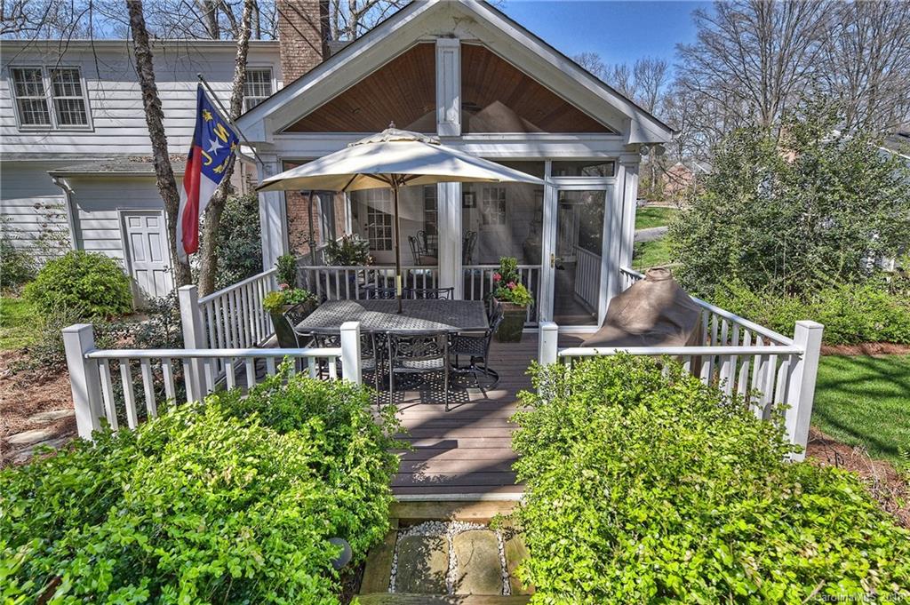 2728 Creekbed Lane Charlotte NC 28210