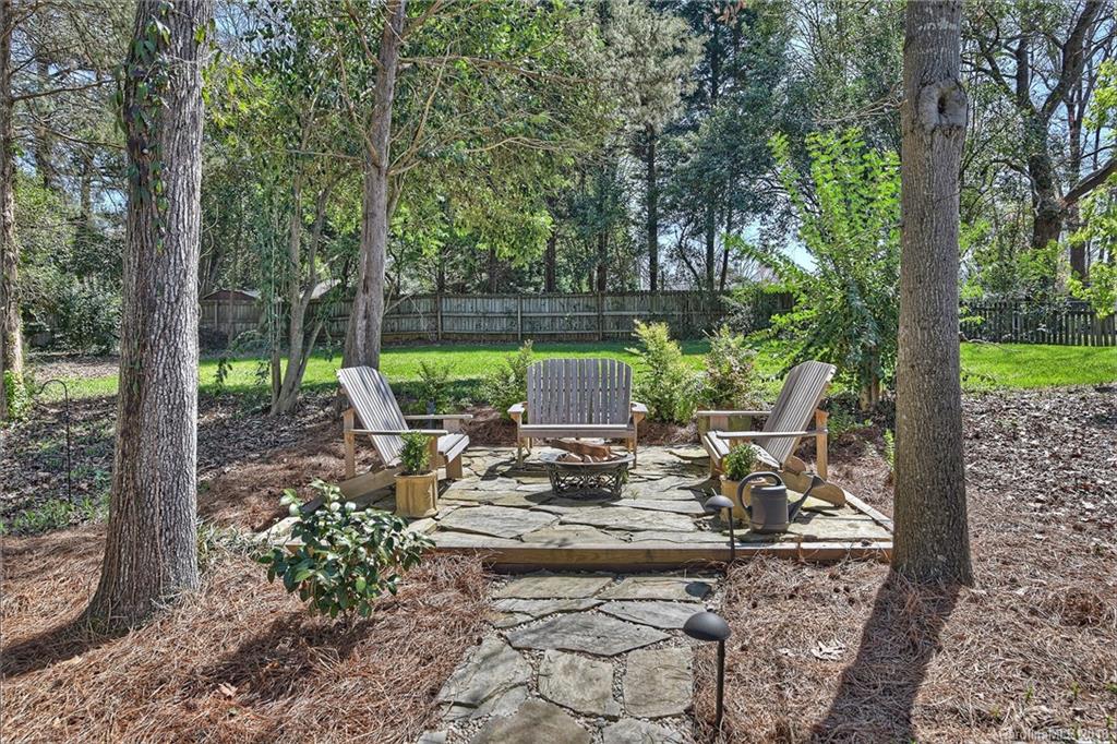 2728 Creekbed Lane Charlotte NC 28210