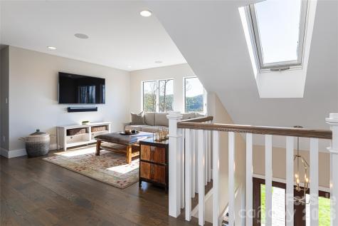 83 Cozy Mountain Lane Weaverville NC 28787