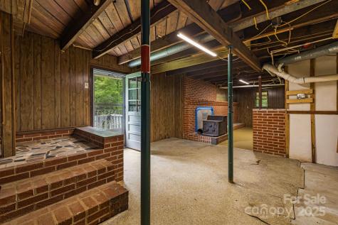 8171 Sugar Hill Road Marion NC 28752