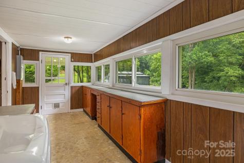 8171 Sugar Hill Road Marion NC 28752