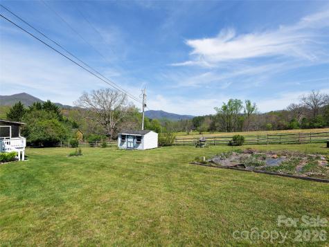 44 Tibi Lane Waynesville NC 28785