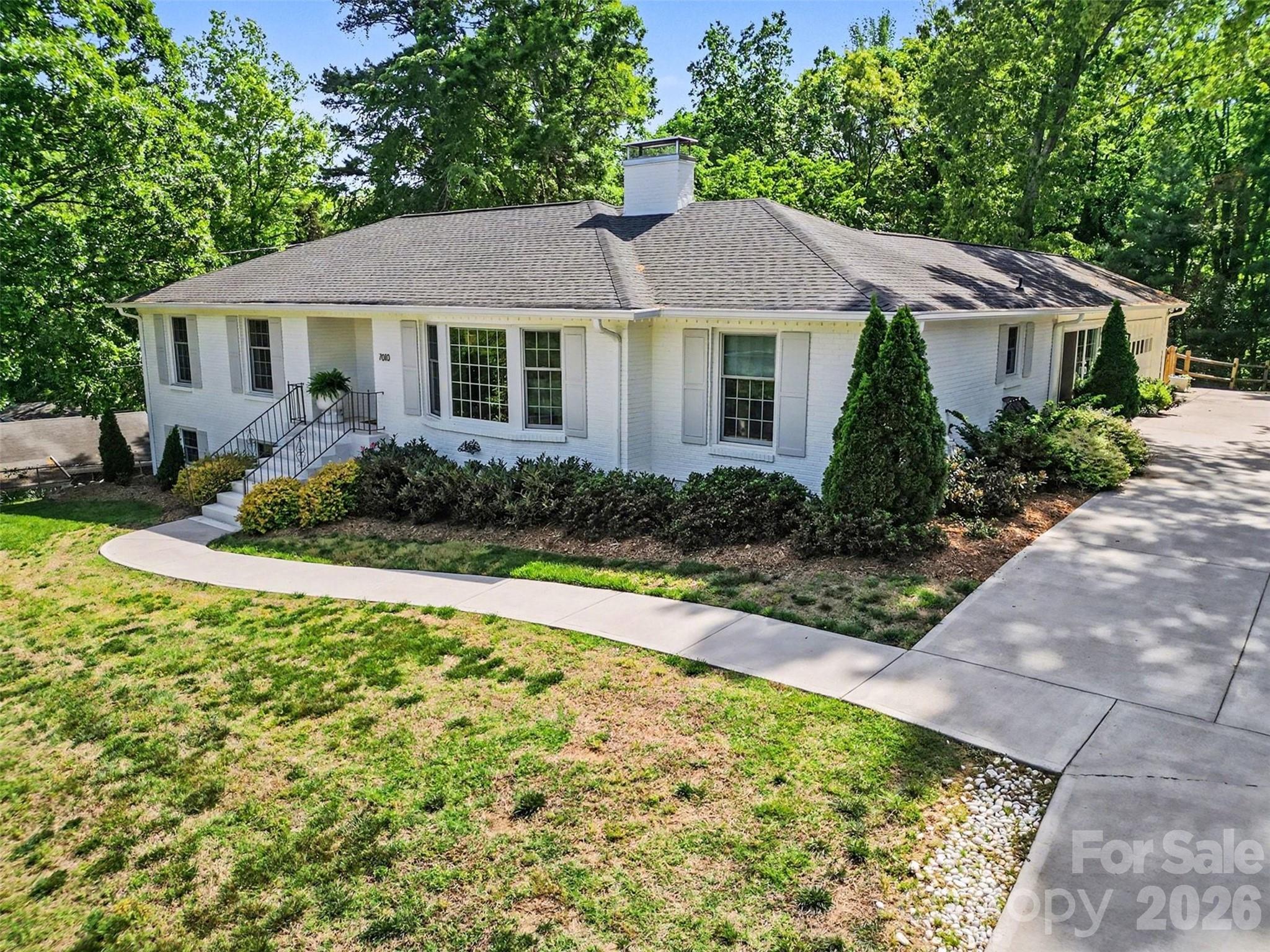7010 Terrace Drive Charlotte NC 28211