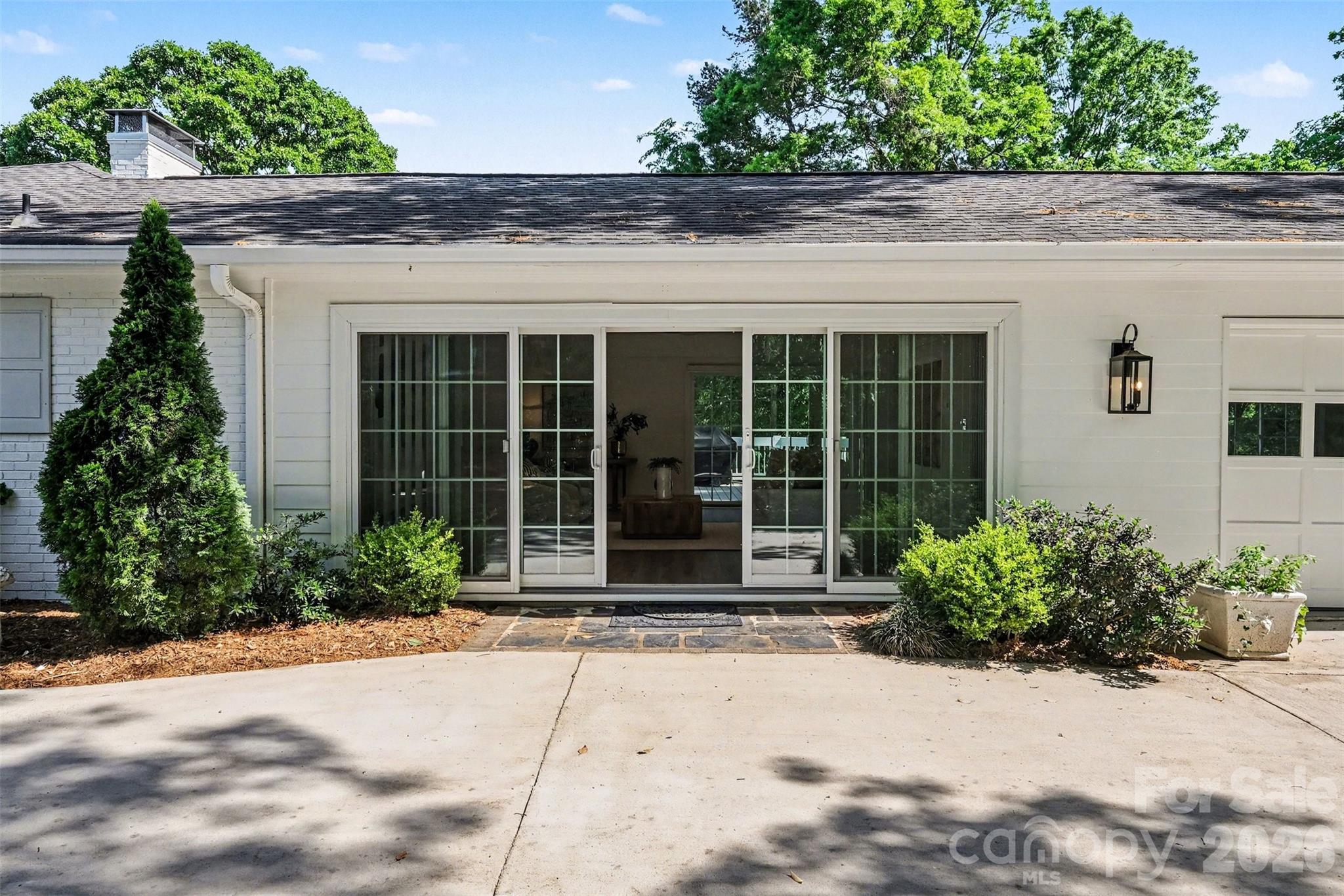 7010 Terrace Drive Charlotte NC 28211