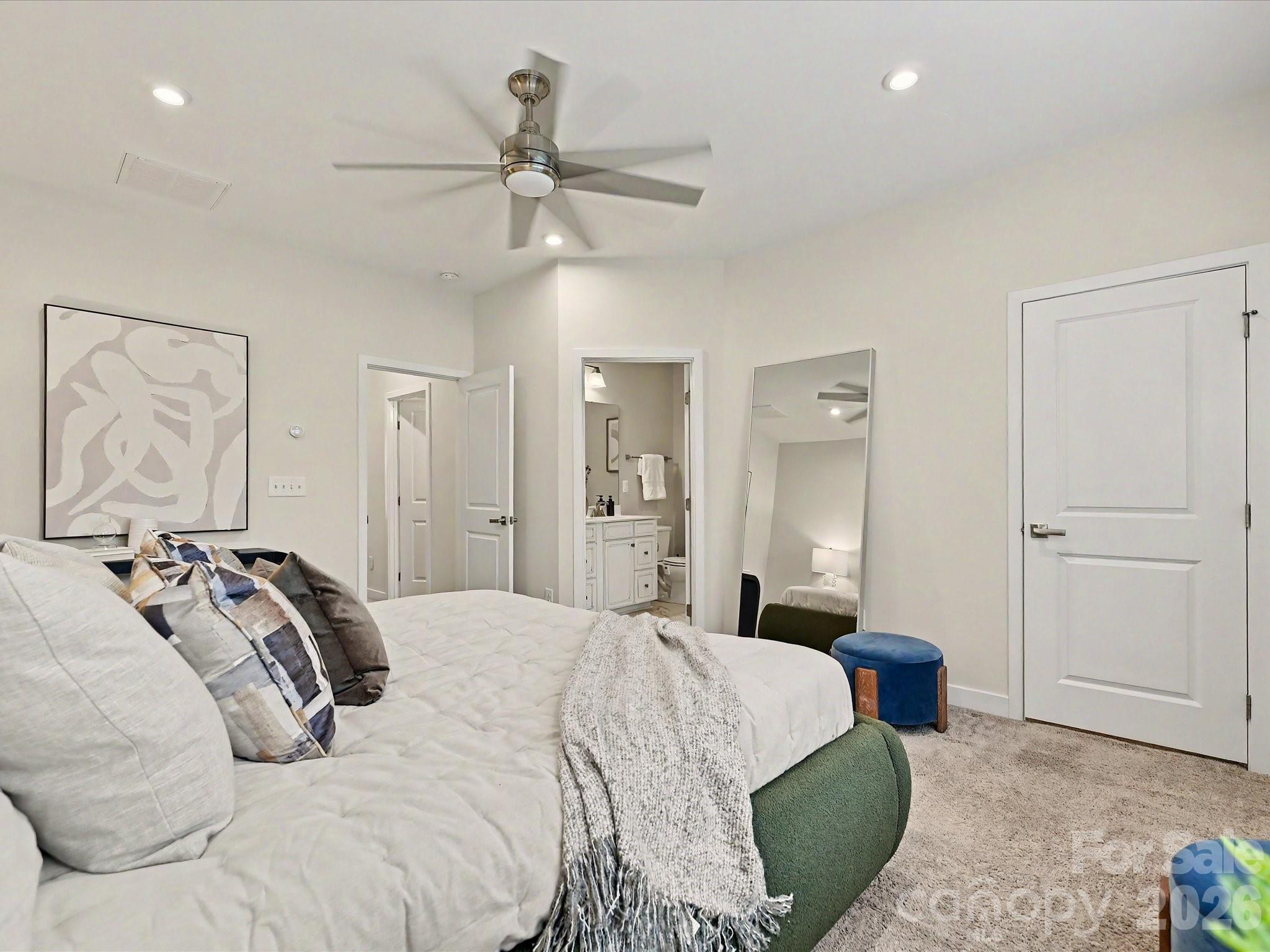 653 Uwharrie River Road Charlotte NC 28211