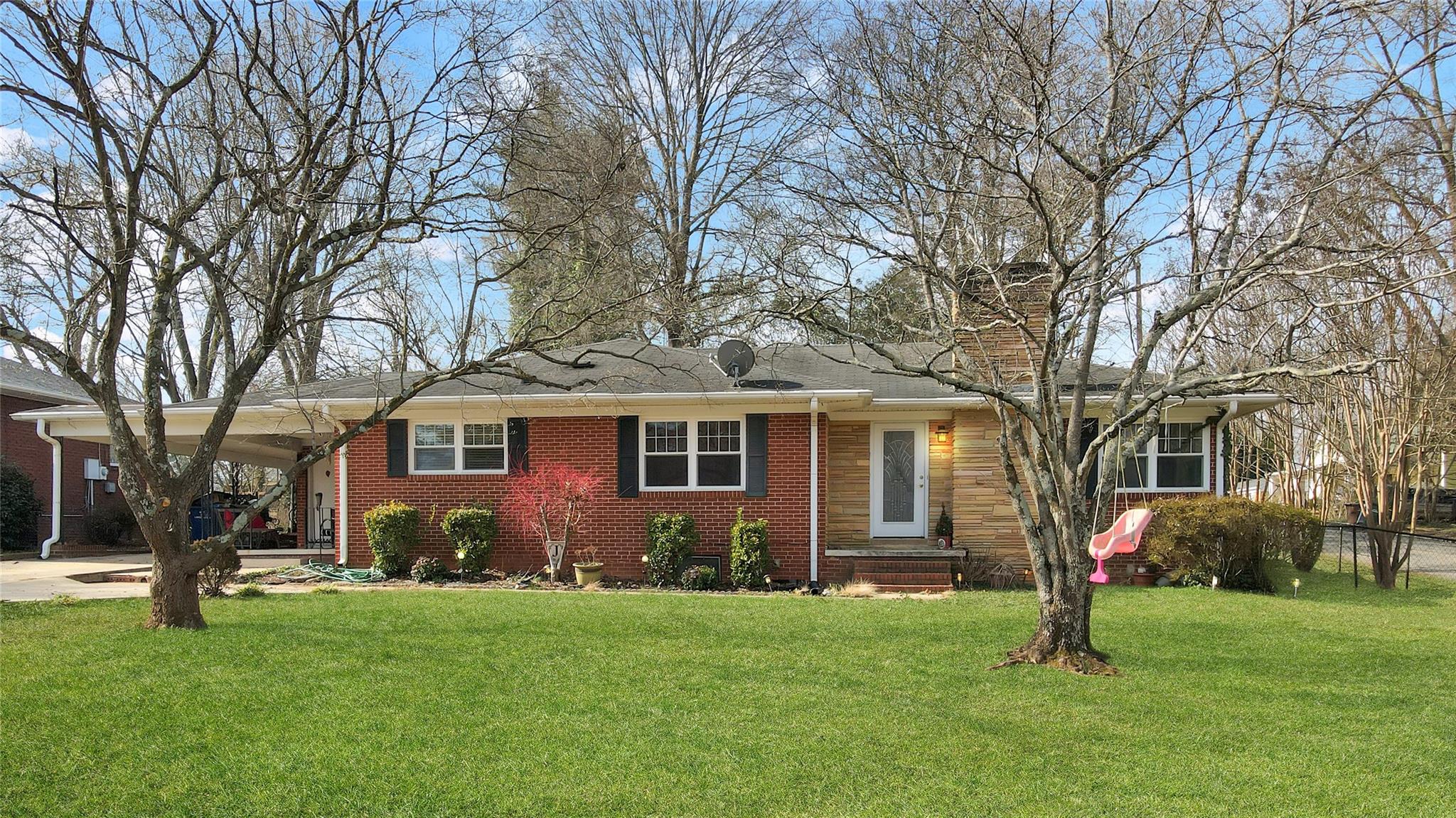 704 S Cedar Street Lincolnton NC 28092