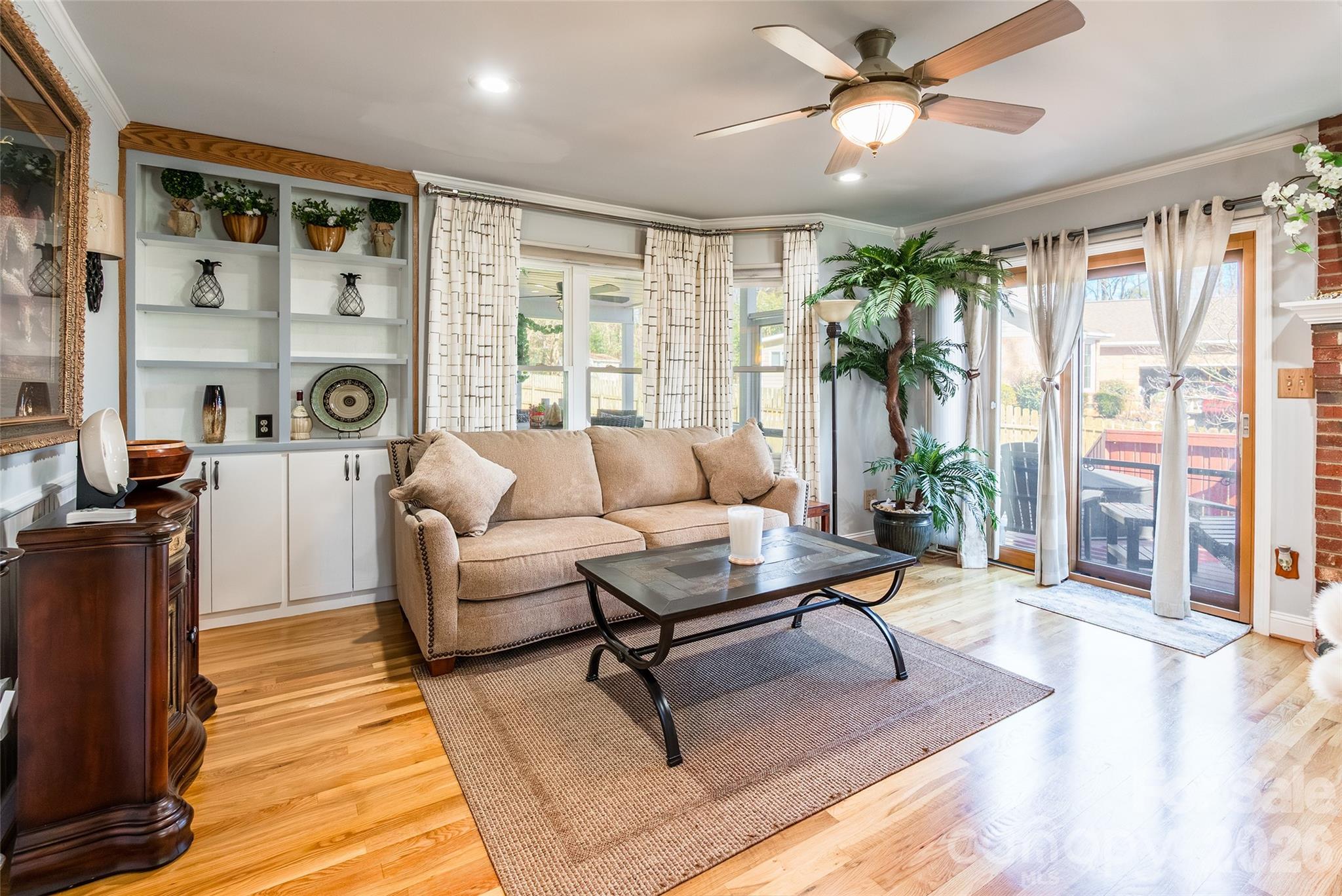 4205 Lake Shore Road S Denver NC 28037
