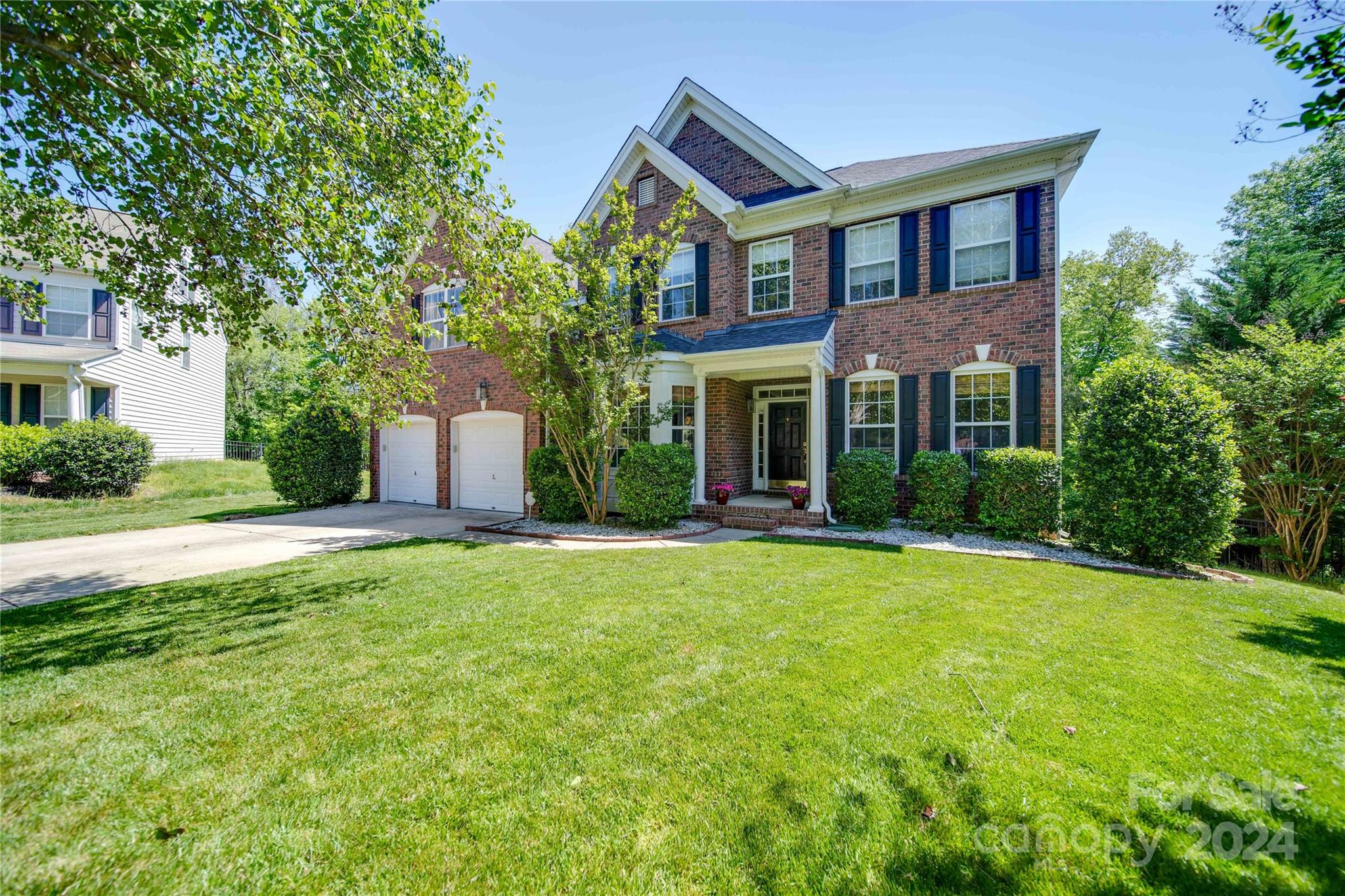 2106 Oakcliffe Court Harrisburg NC 28075