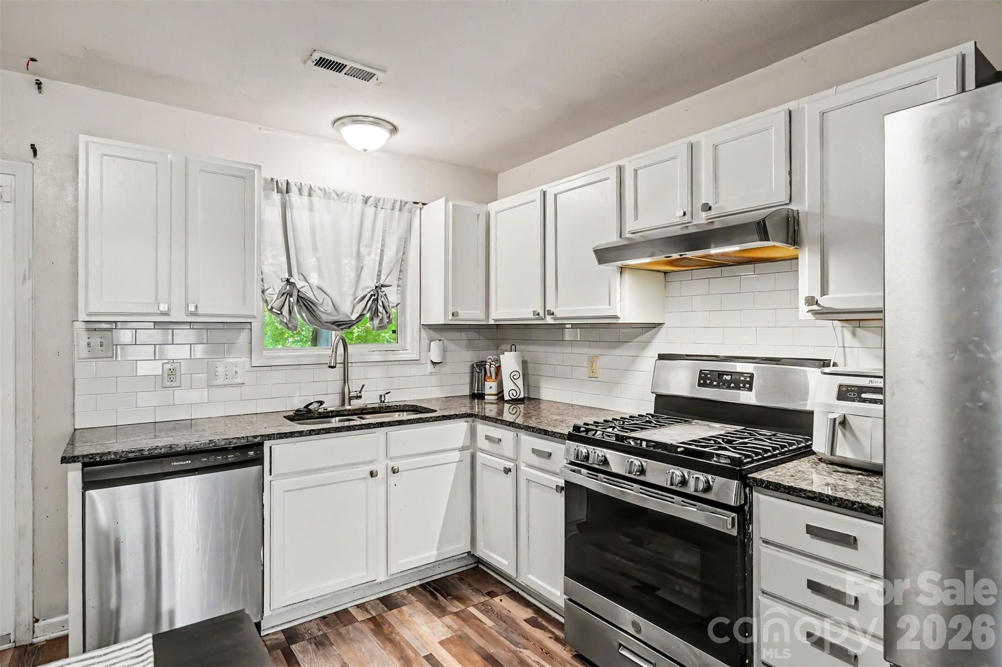 9306 Tiger Lily Lane Charlotte NC 28215