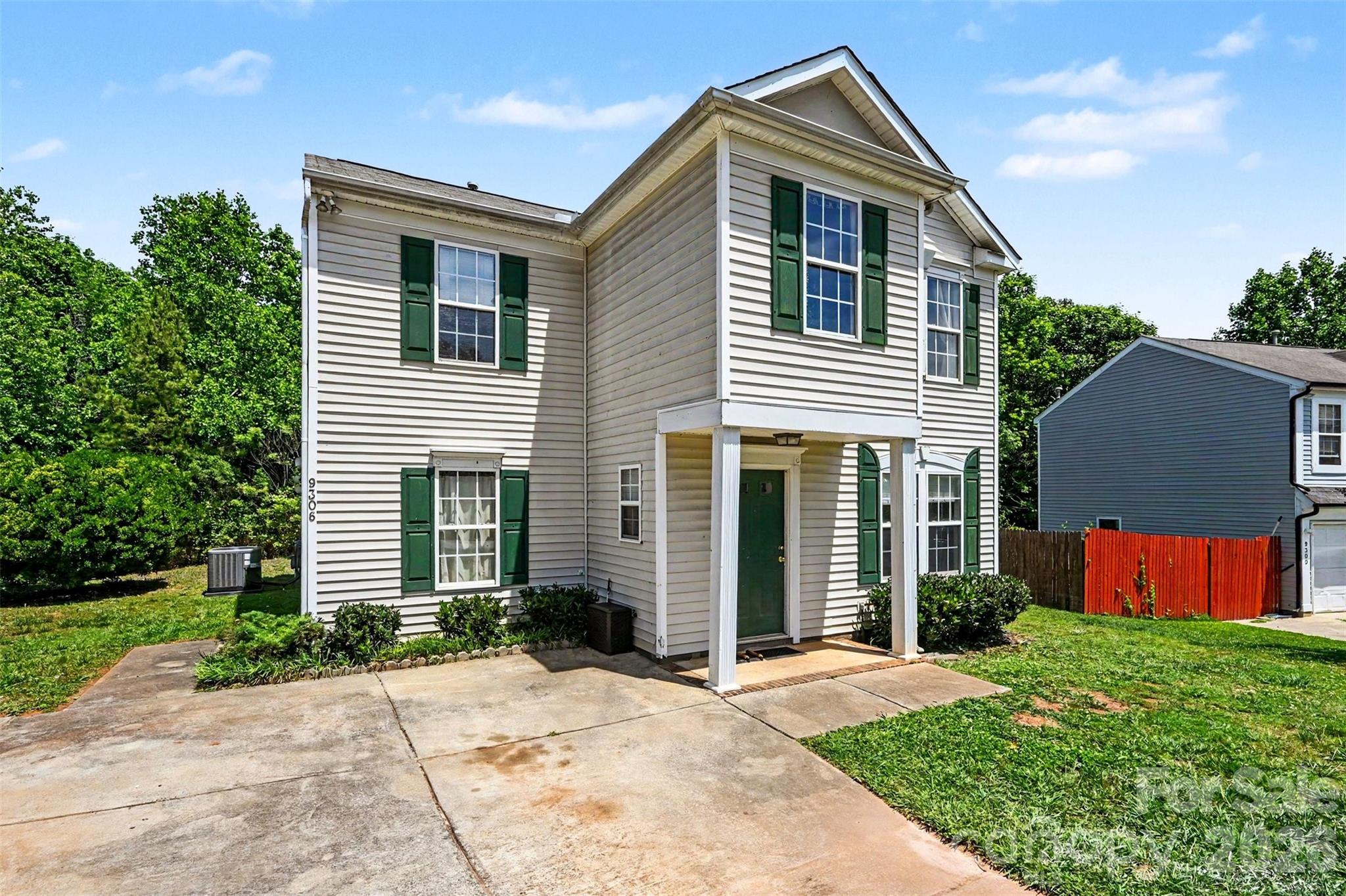 9306 Tiger Lily Lane Charlotte NC 28215