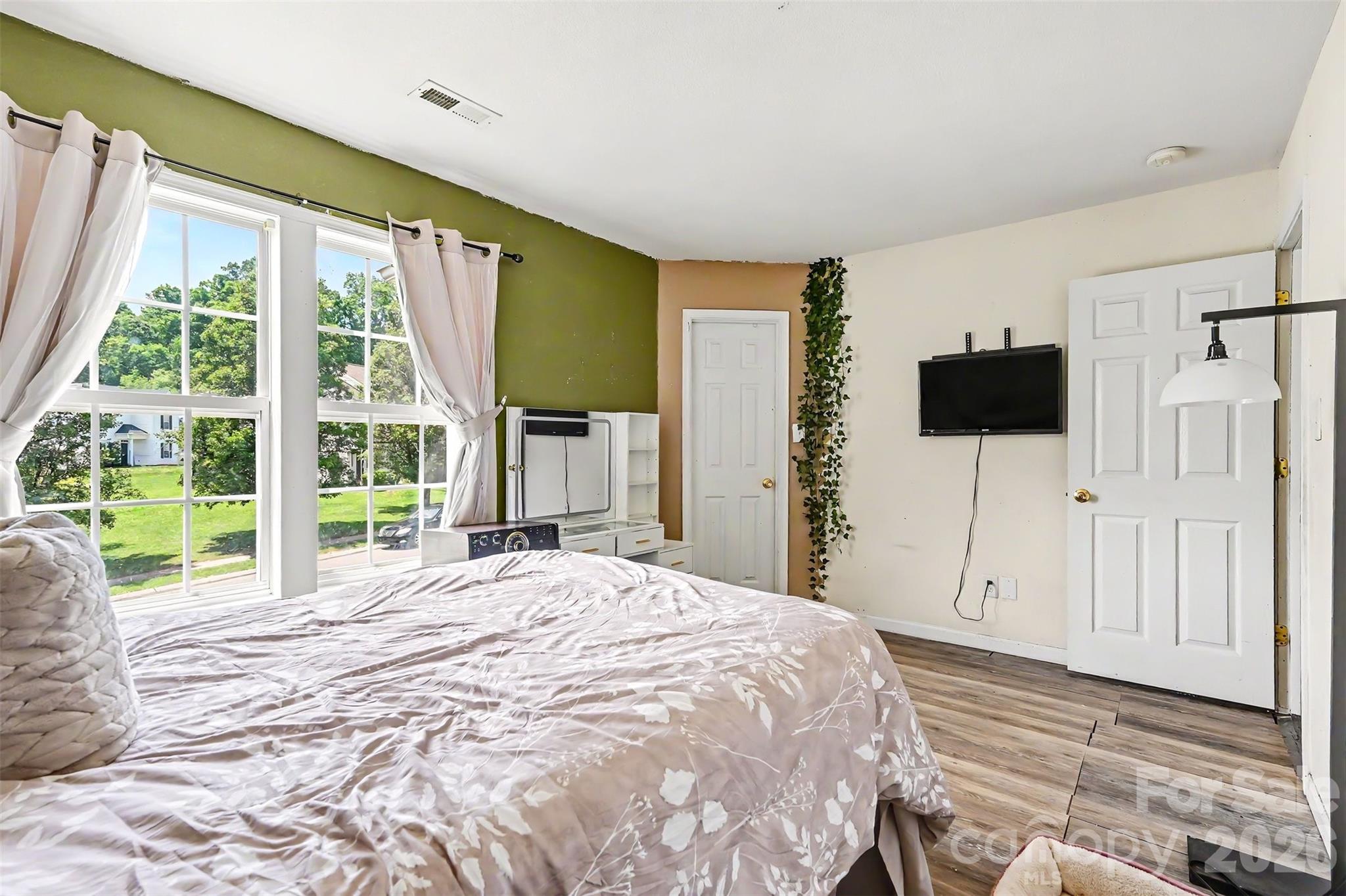 9306 Tiger Lily Lane Charlotte NC 28215