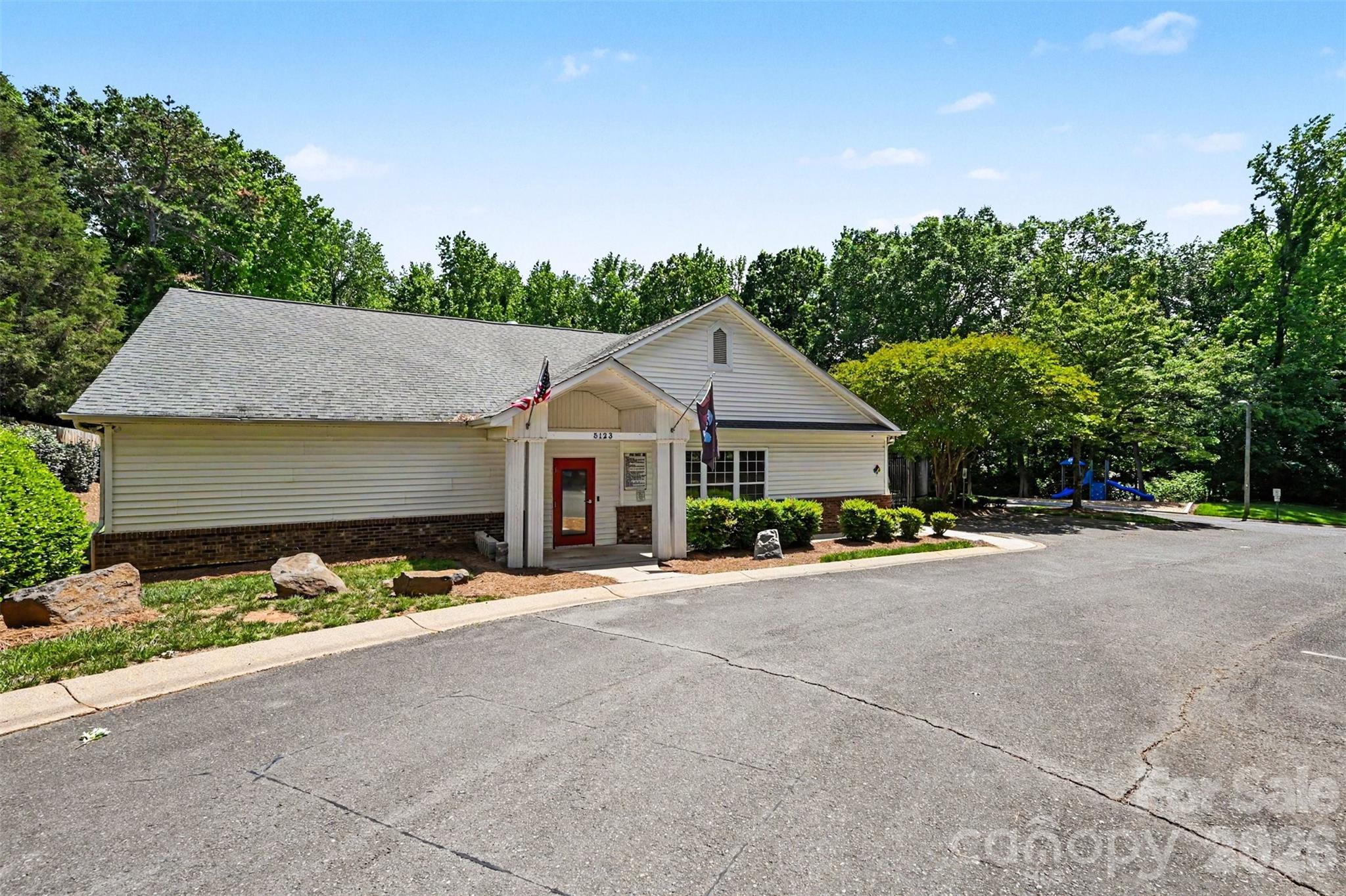 9306 Tiger Lily Lane Charlotte NC 28215