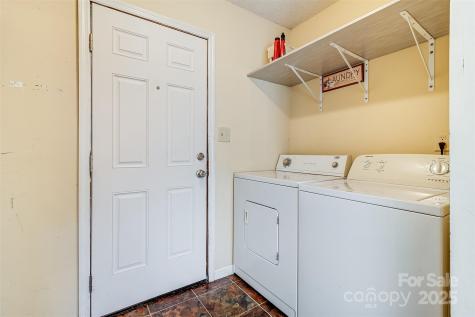 90 2nd Street SE Catawba NC 28609