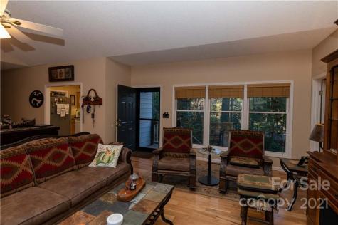 179 Riverlinks Drive Burnsville NC 28714