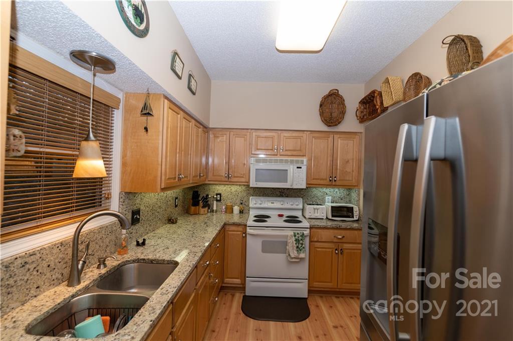 179 Riverlinks Drive Burnsville NC 28714
