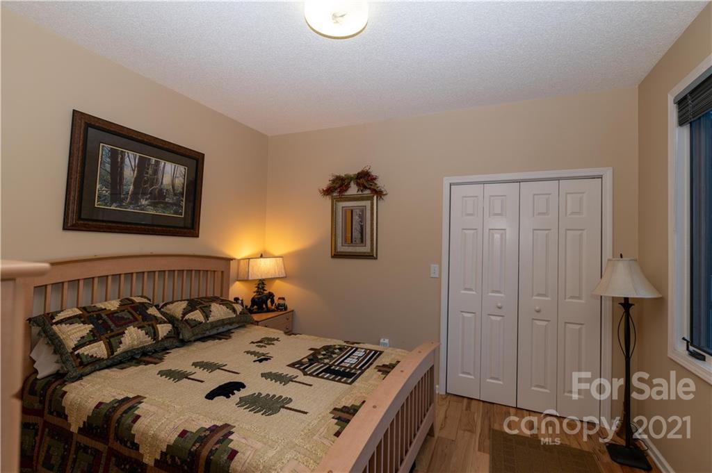 179 Riverlinks Drive Burnsville NC 28714