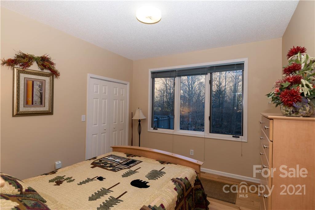 179 Riverlinks Drive Burnsville NC 28714