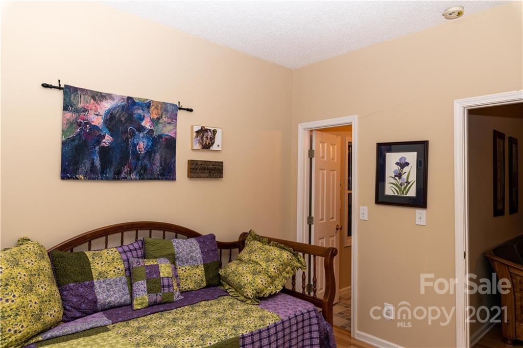 179 Riverlinks Drive Burnsville NC 28714