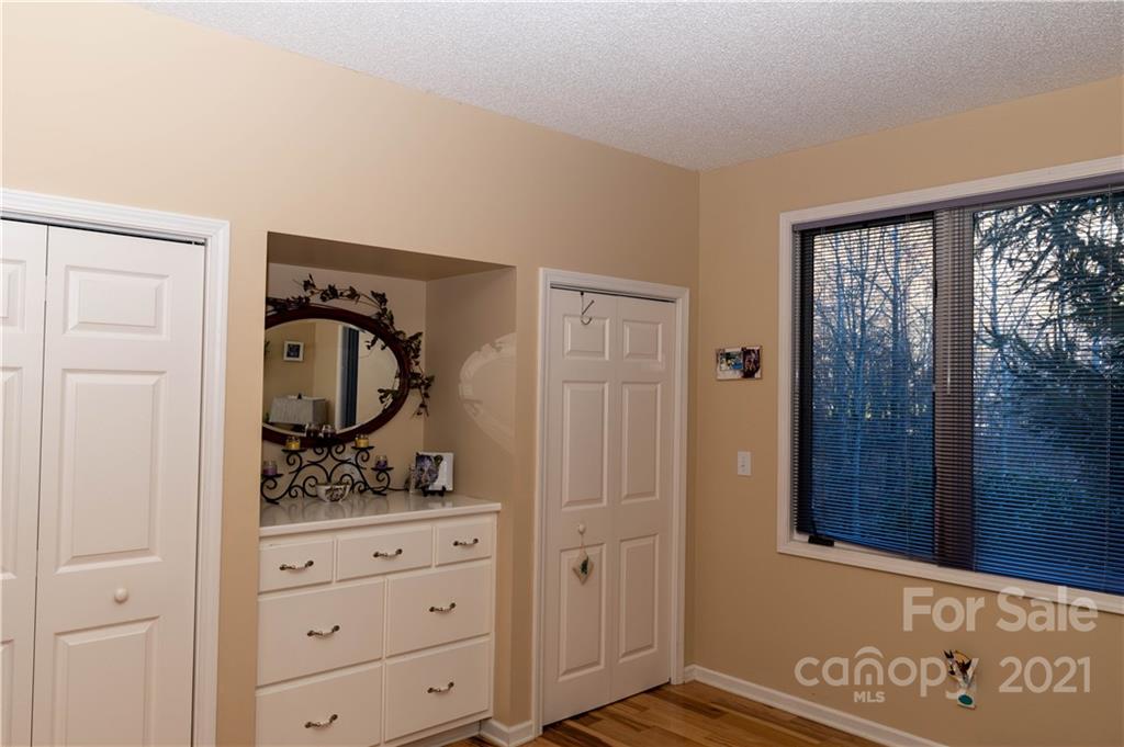 179 Riverlinks Drive Burnsville NC 28714