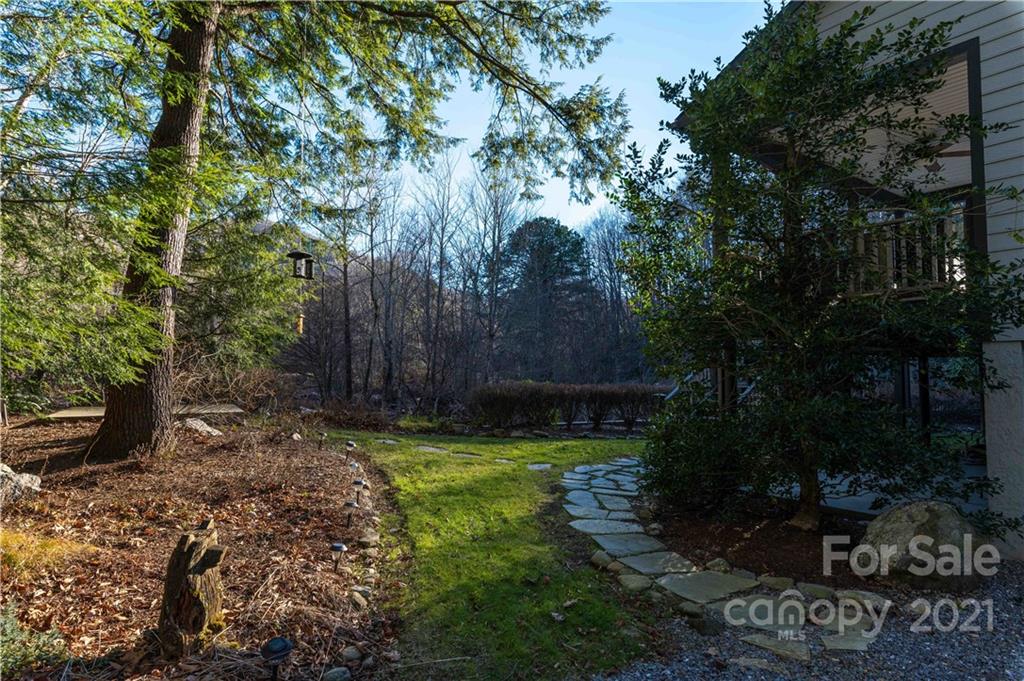 179 Riverlinks Drive Burnsville NC 28714