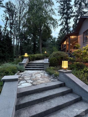 5 Busbee Road Asheville NC 28803
