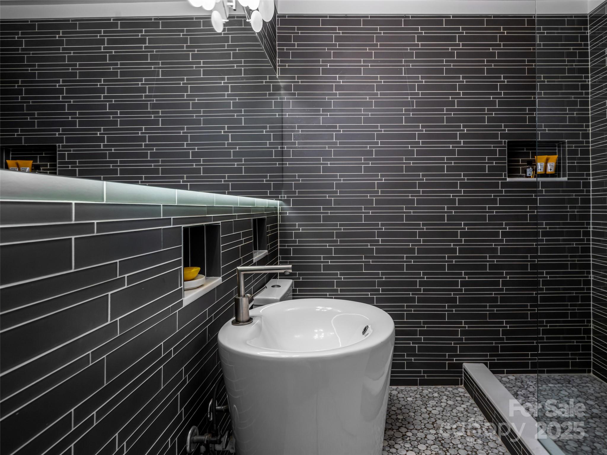 5 Busbee Road Asheville NC 28803