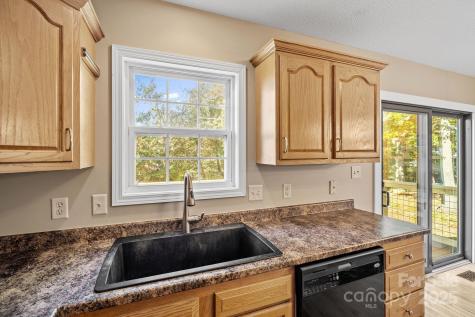 5 Damascus Road Alexander NC 28701