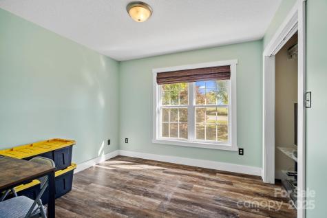 5 Damascus Road Alexander NC 28701