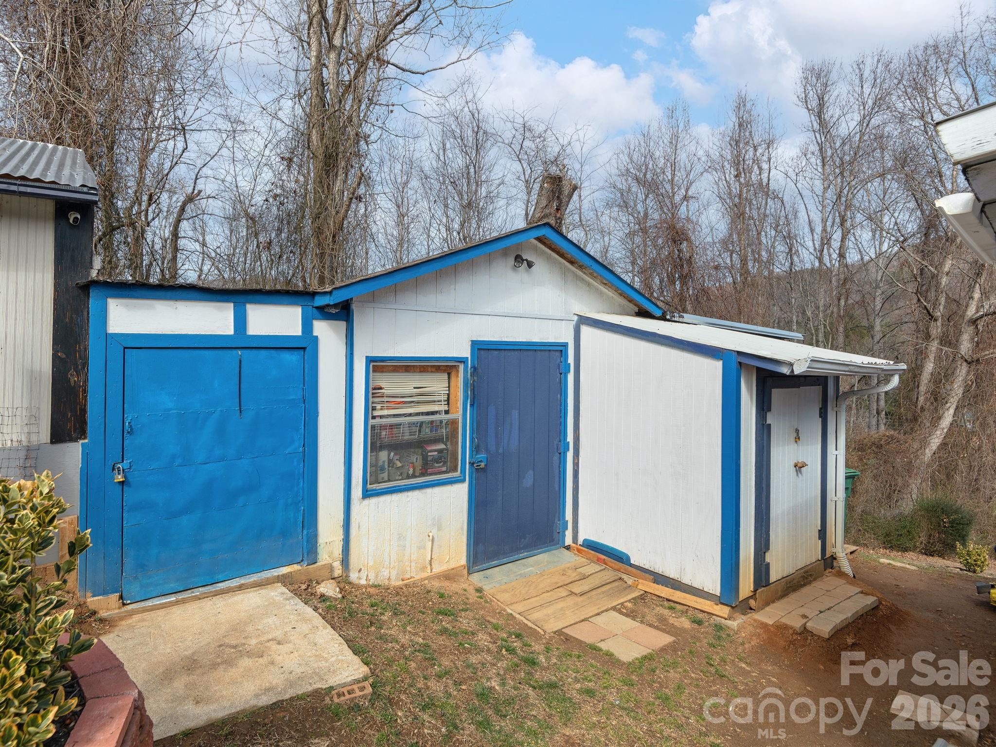 373 Starnes Cove Road Candler NC 28715