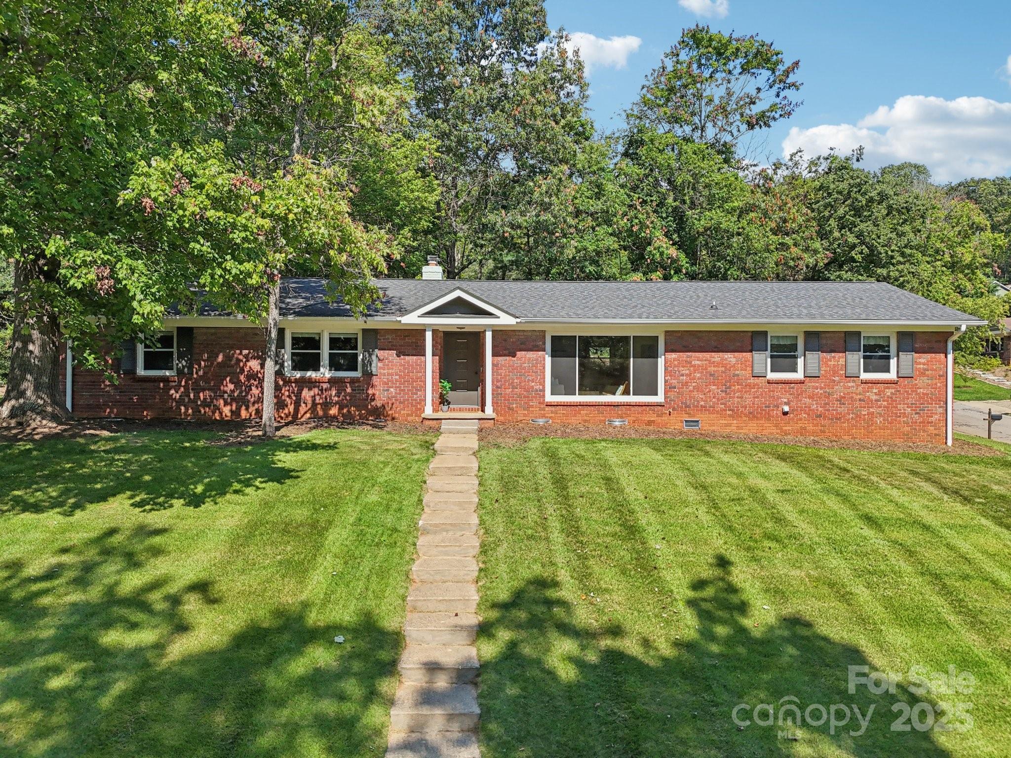 1 Forest Lane Asheville NC 28805