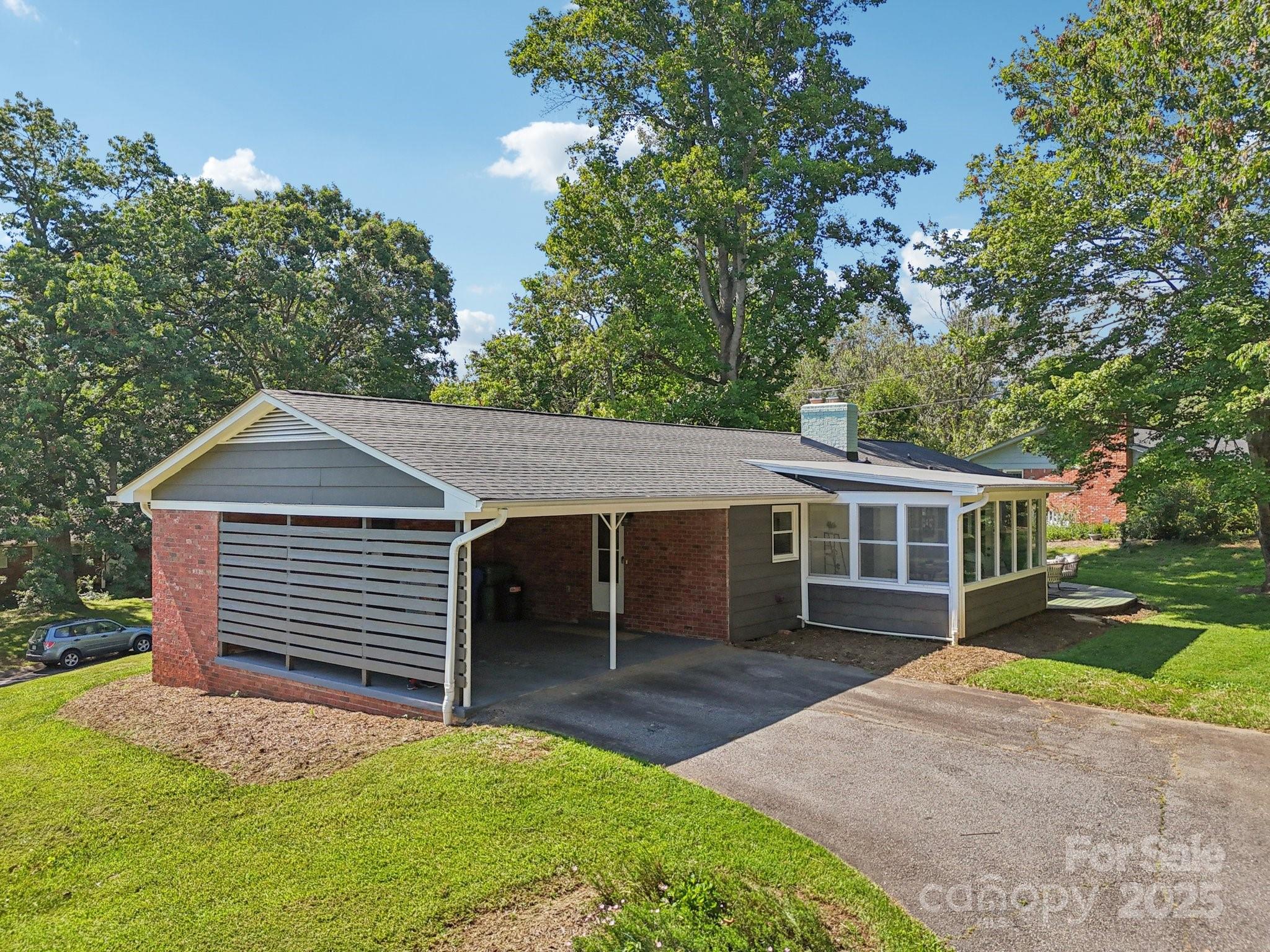 1 Forest Lane Asheville NC 28805