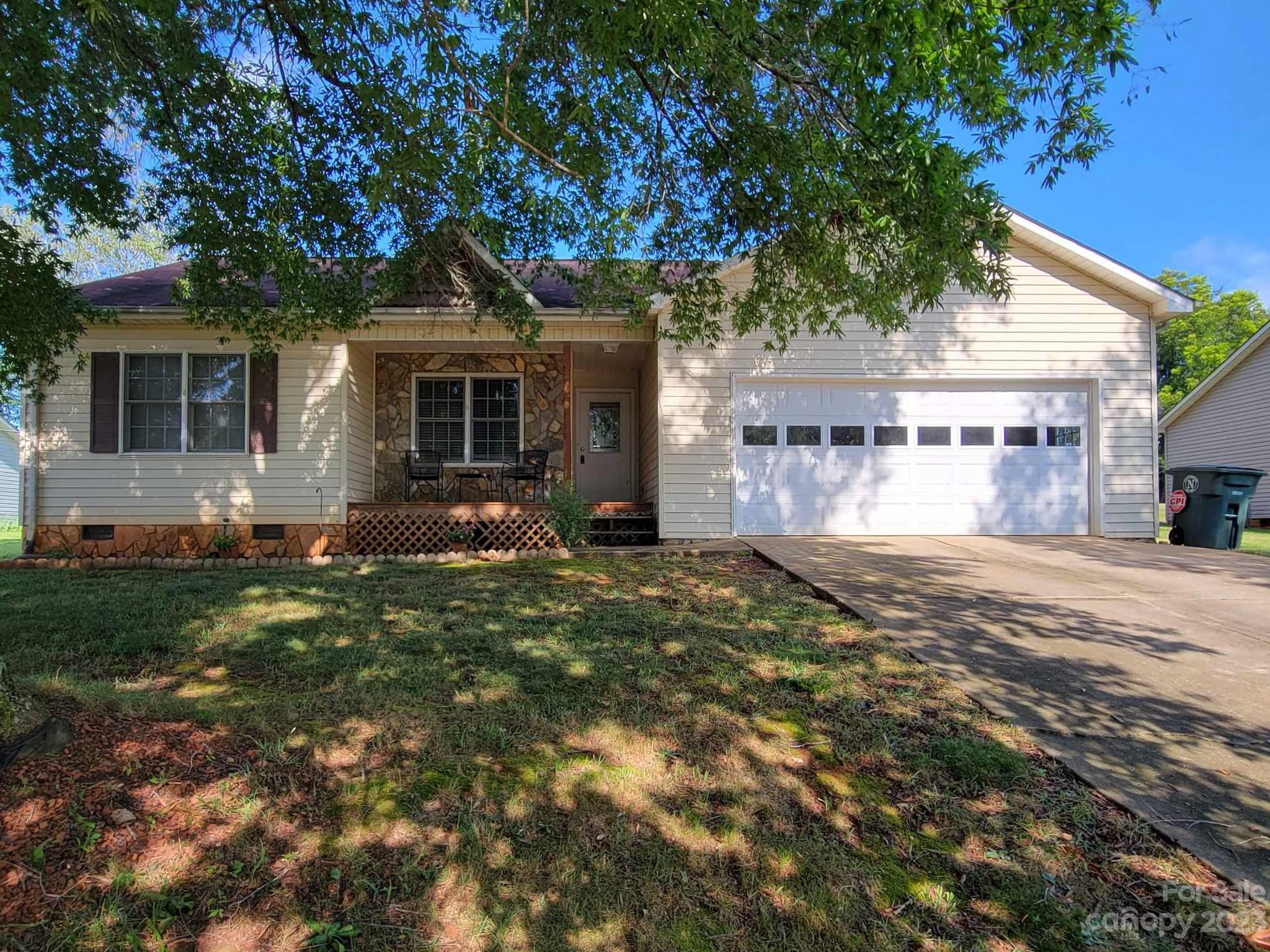 1647 Farmington Hills Drive Conover NC 28613