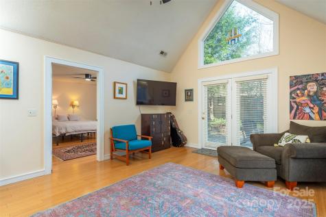 9 Village Parkway Black Mountain NC 28711