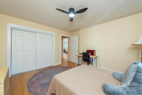 9 Village Parkway Black Mountain NC 28711