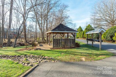 9 Village Parkway Black Mountain NC 28711