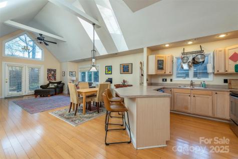 9 Village Parkway Black Mountain NC 28711