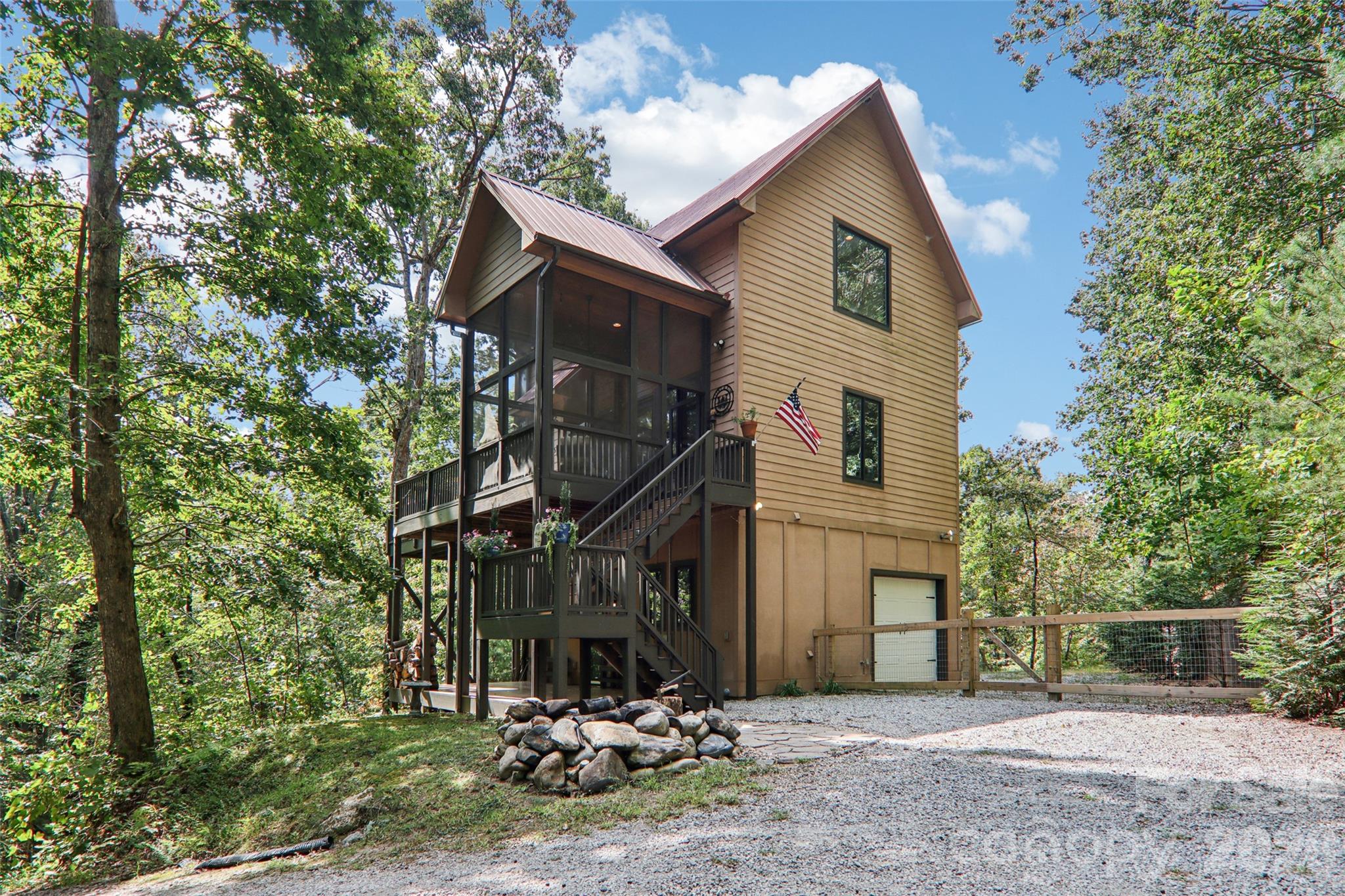 184 Deep Woods Lane Saluda NC 28773