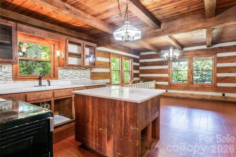 224 Seasons Drive Clyde NC 28721