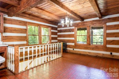 224 Seasons Drive Clyde NC 28721
