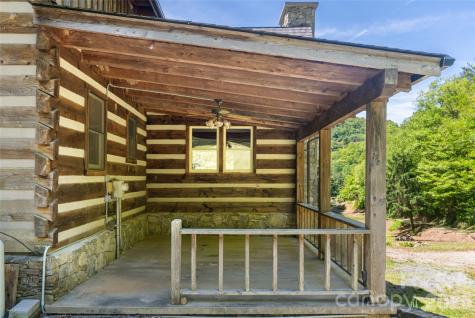 224 Seasons Drive Clyde NC 28721