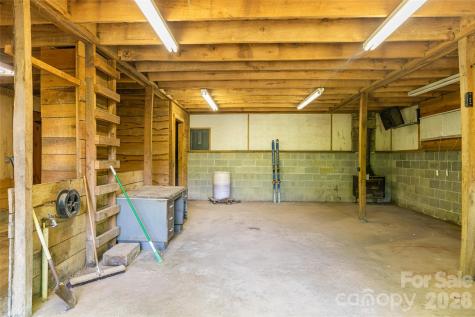 224 Seasons Drive Clyde NC 28721