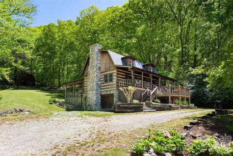 224 Seasons Drive Clyde NC 28721