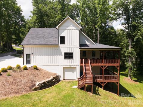 13 Cambridge Drive Candler NC 28715