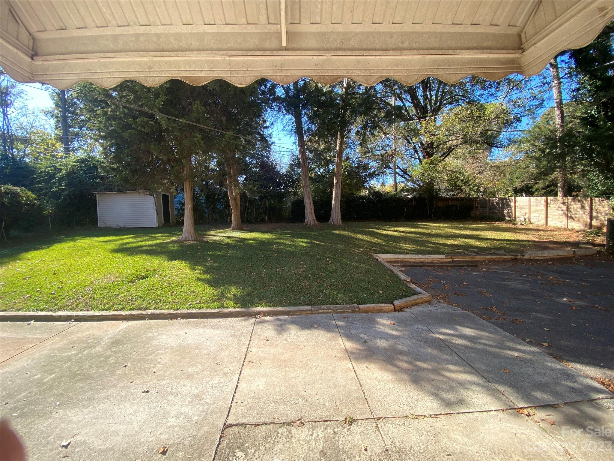 3916 Irvington Drive Charlotte NC 28205