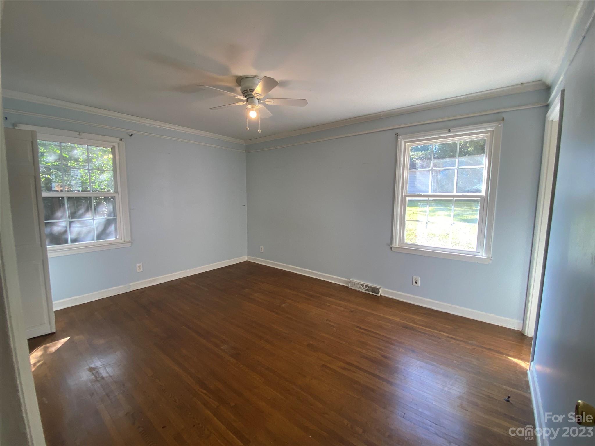 3916 Irvington Drive Charlotte NC 28205