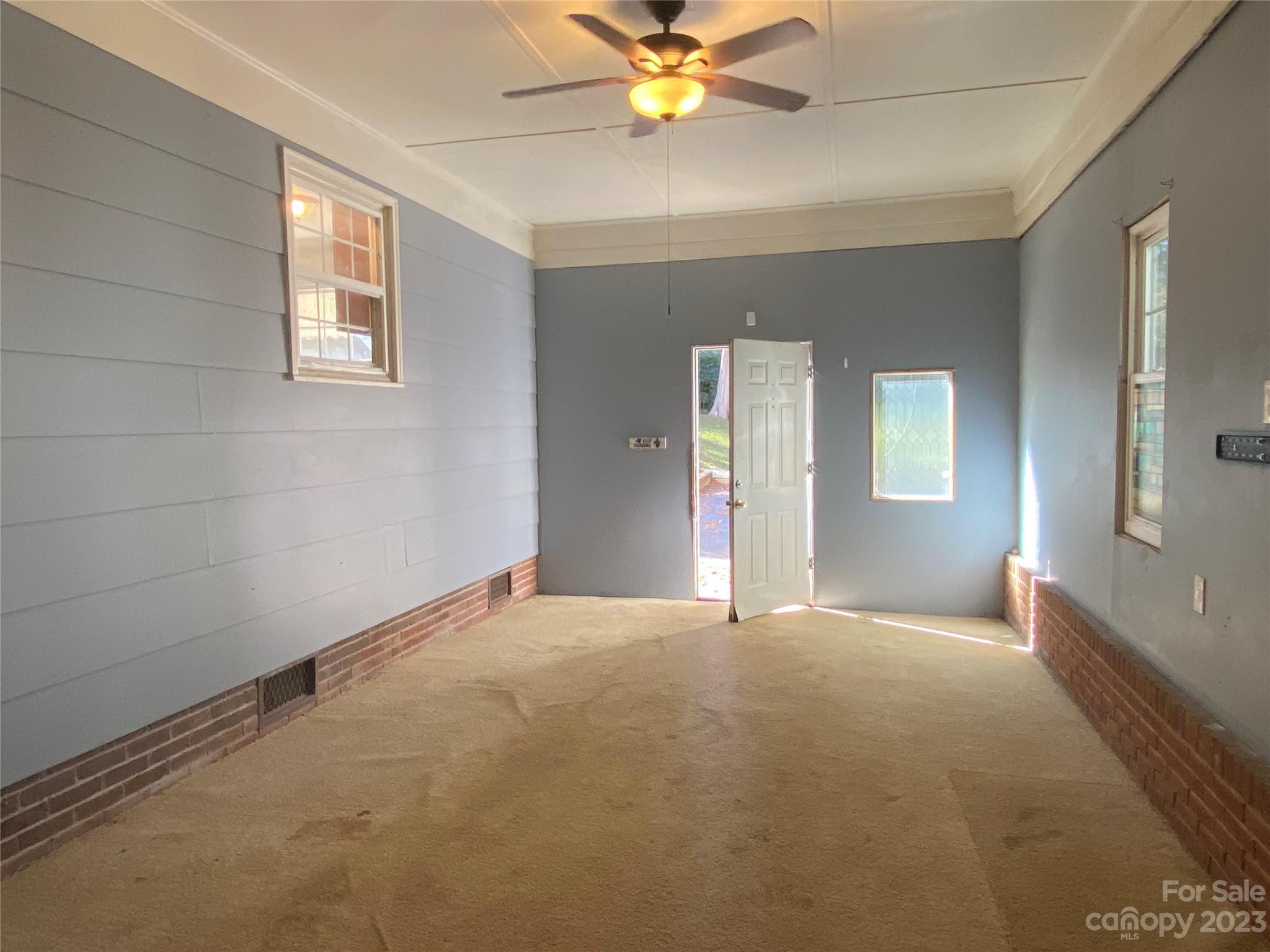 3916 Irvington Drive Charlotte NC 28205
