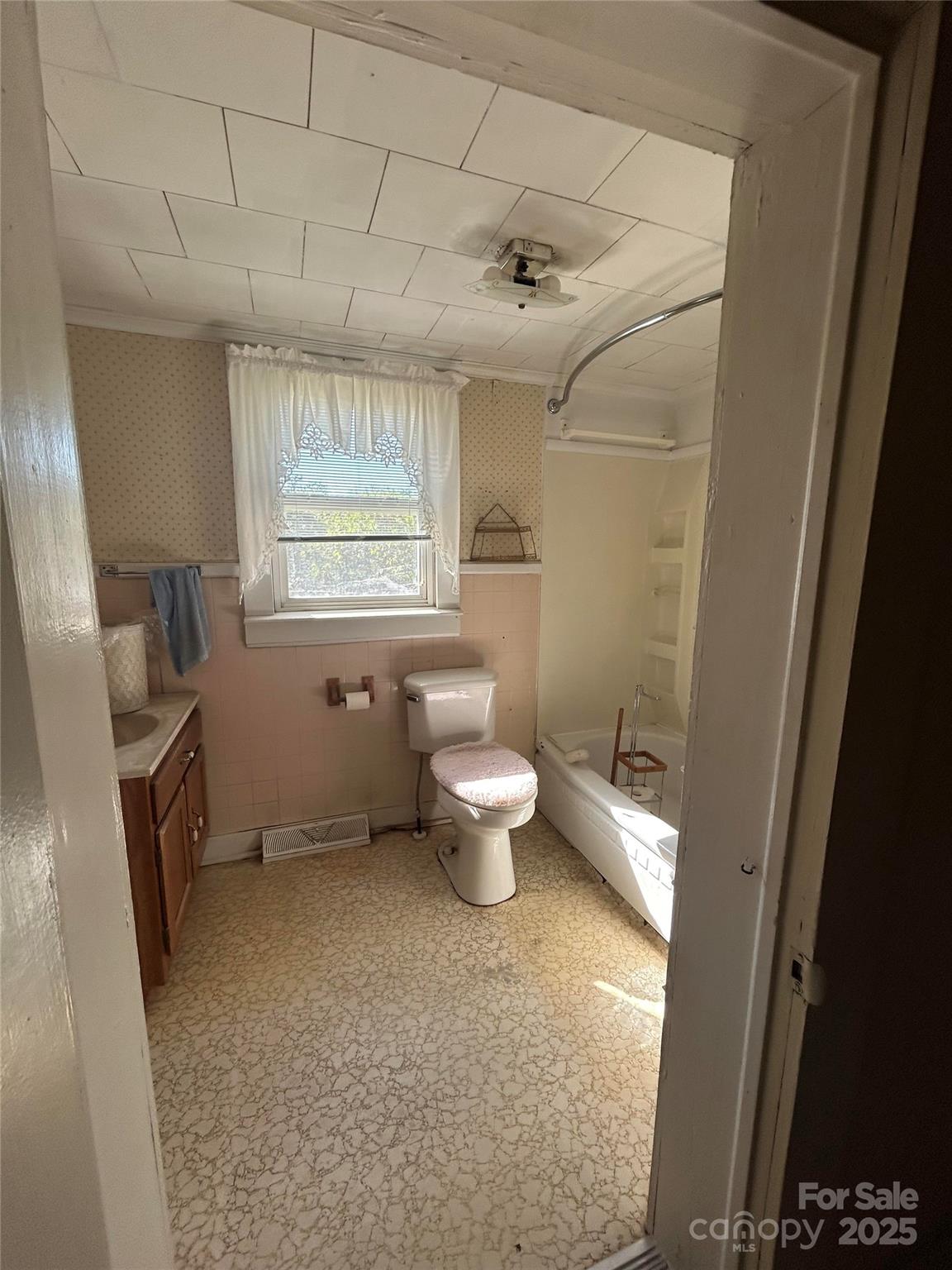 1229 Wiscassett Street Albemarle NC 28001