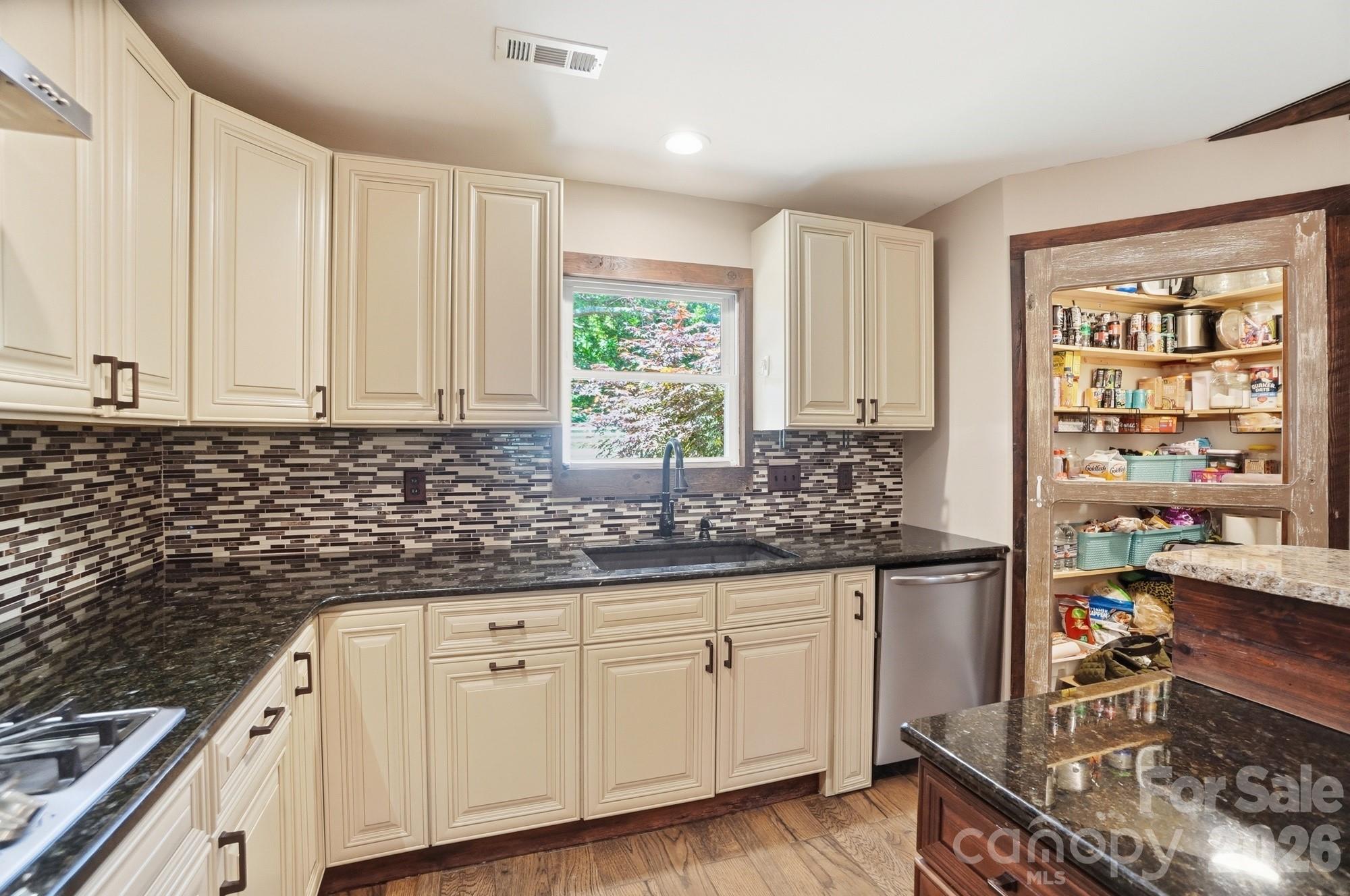 487 Linwood Road Mooresville NC 28115