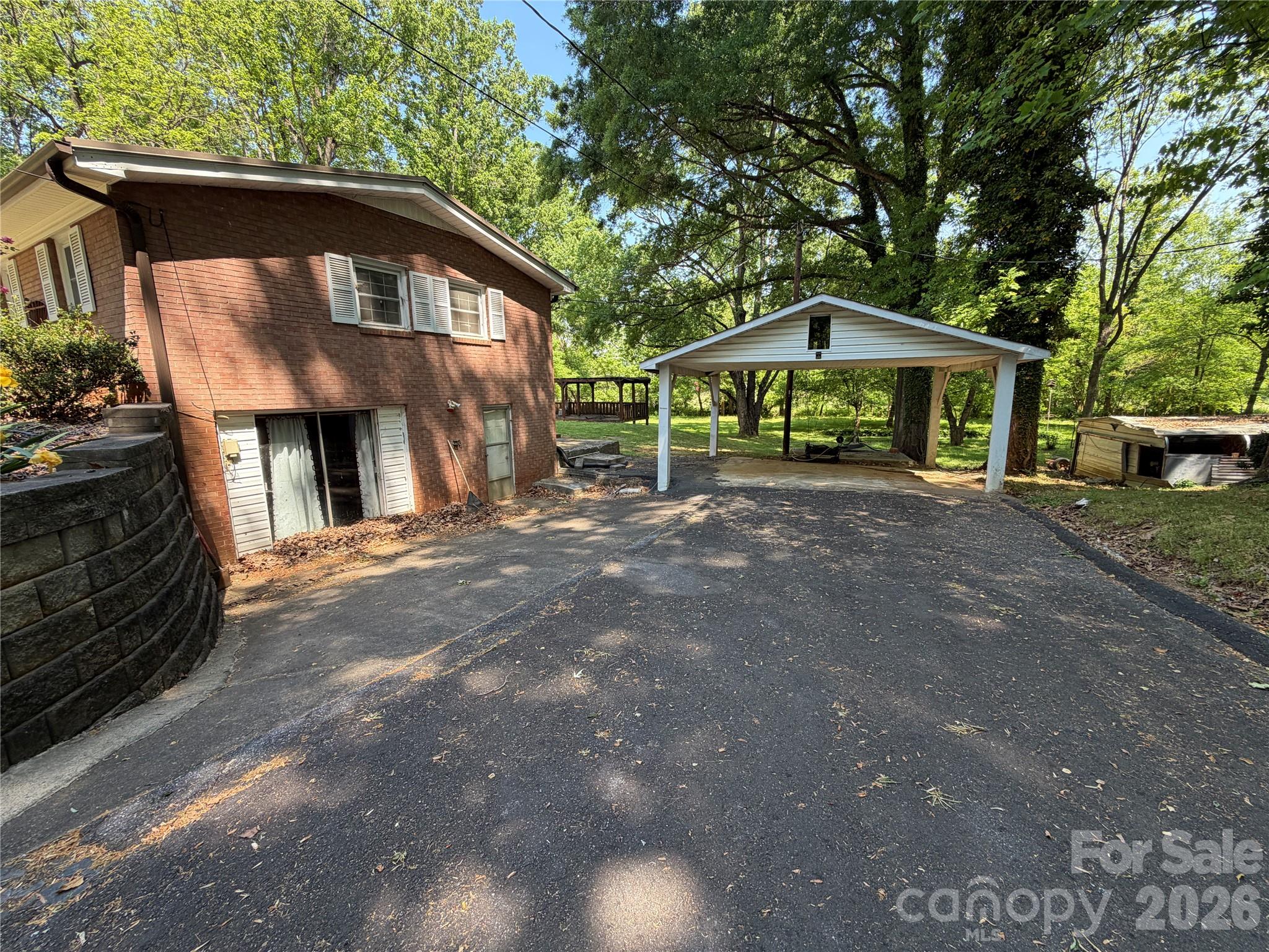 1044 Meadowbrook Lane Newton NC 28658