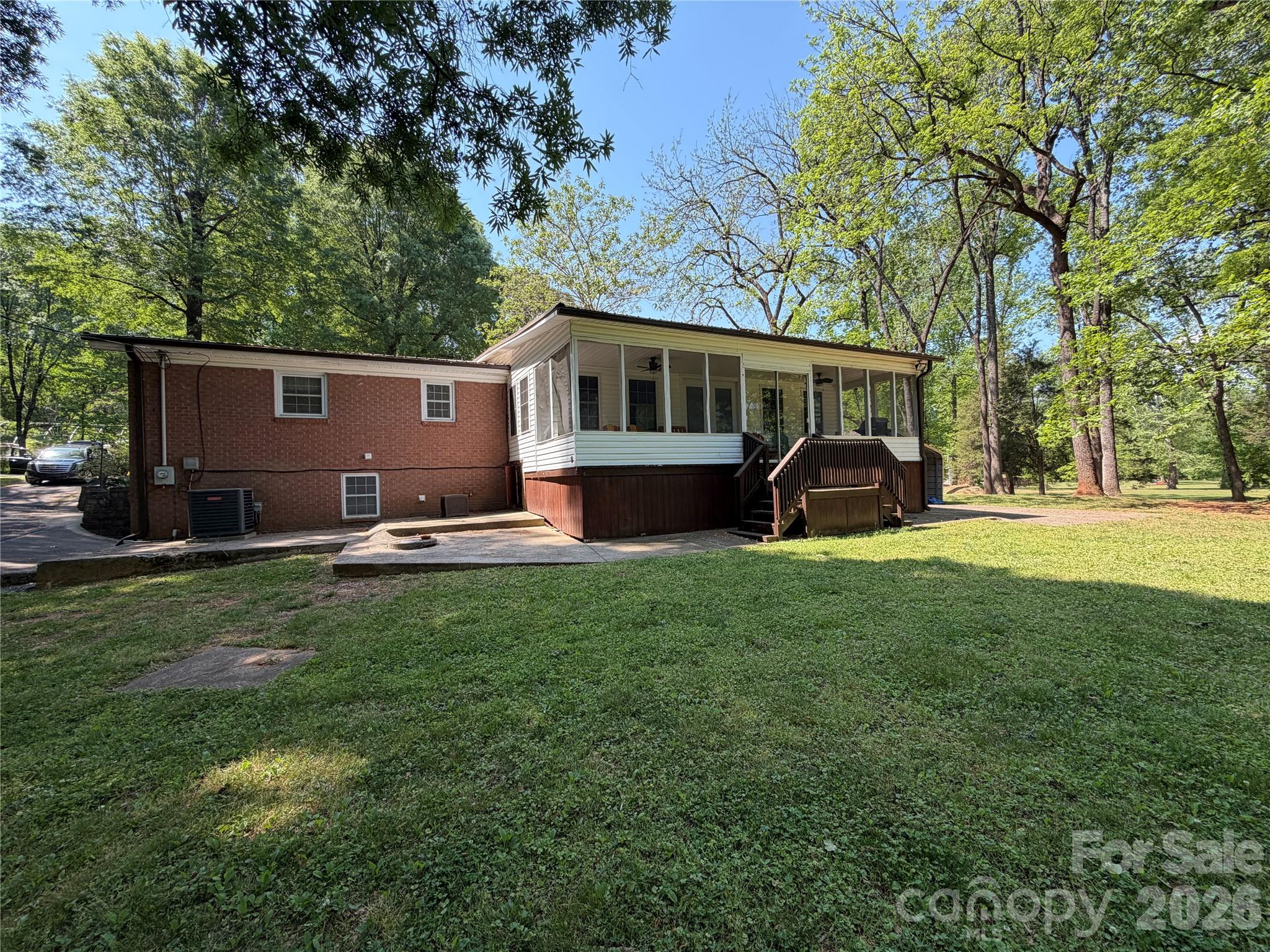 1044 Meadowbrook Lane Newton NC 28658
